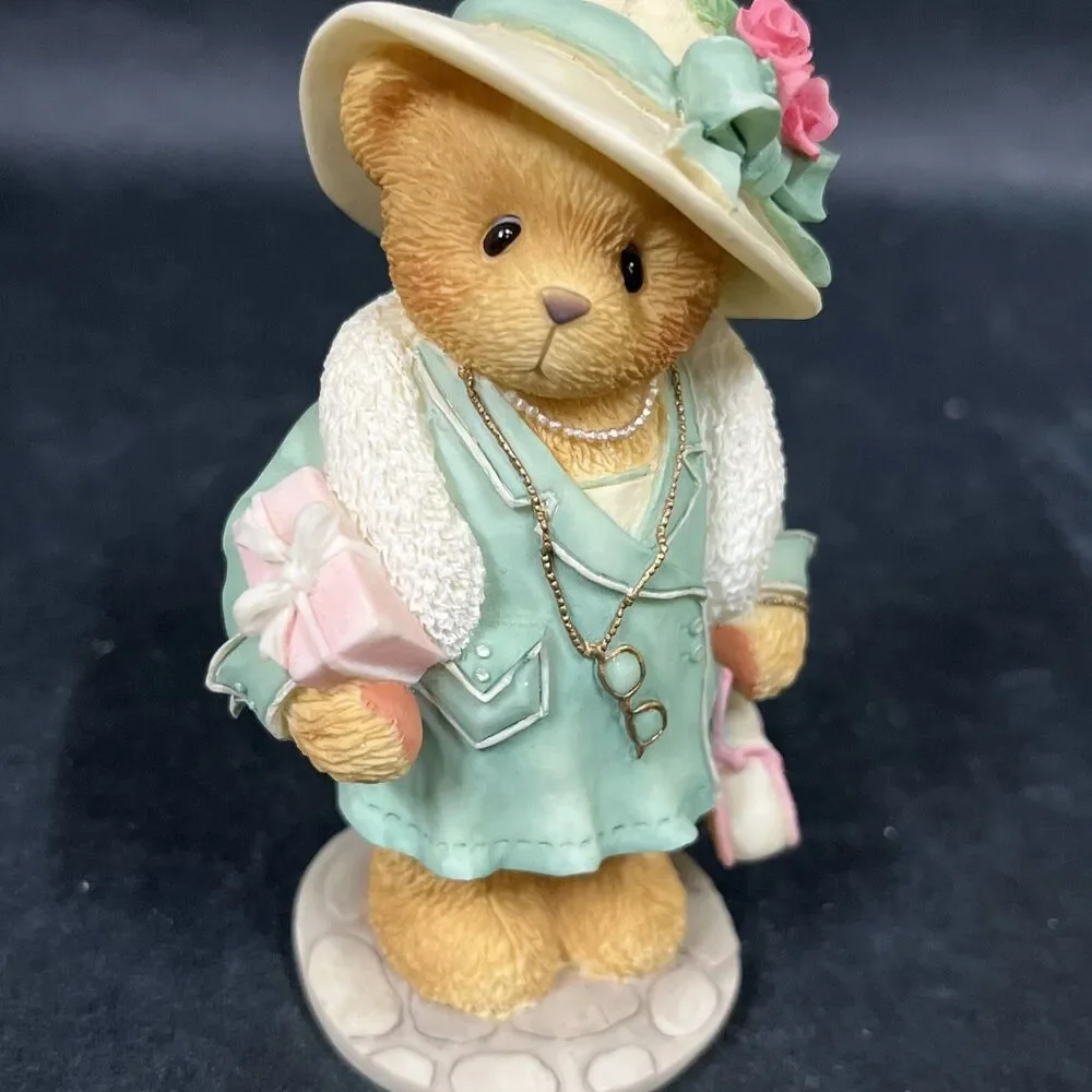 Enesco almost new